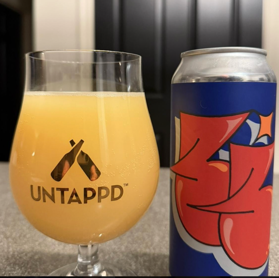 Verdant Brewing Co – Three Times Three (Vol. 7)
ABV: 7,5 % | Untappd: 4,23

Three Times Three (Vol. 7) er en international co-brew-DIPA, hvor syv anerkendte bryggerier er gået sammen om én fælles vision: maksimal humlearoma, saftig dybde og kompromisløs kvalitet. Verdants version leverer præcis det – og lidt mere.